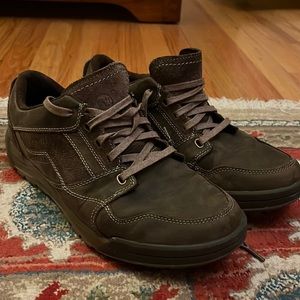 Brown merrell mens 11